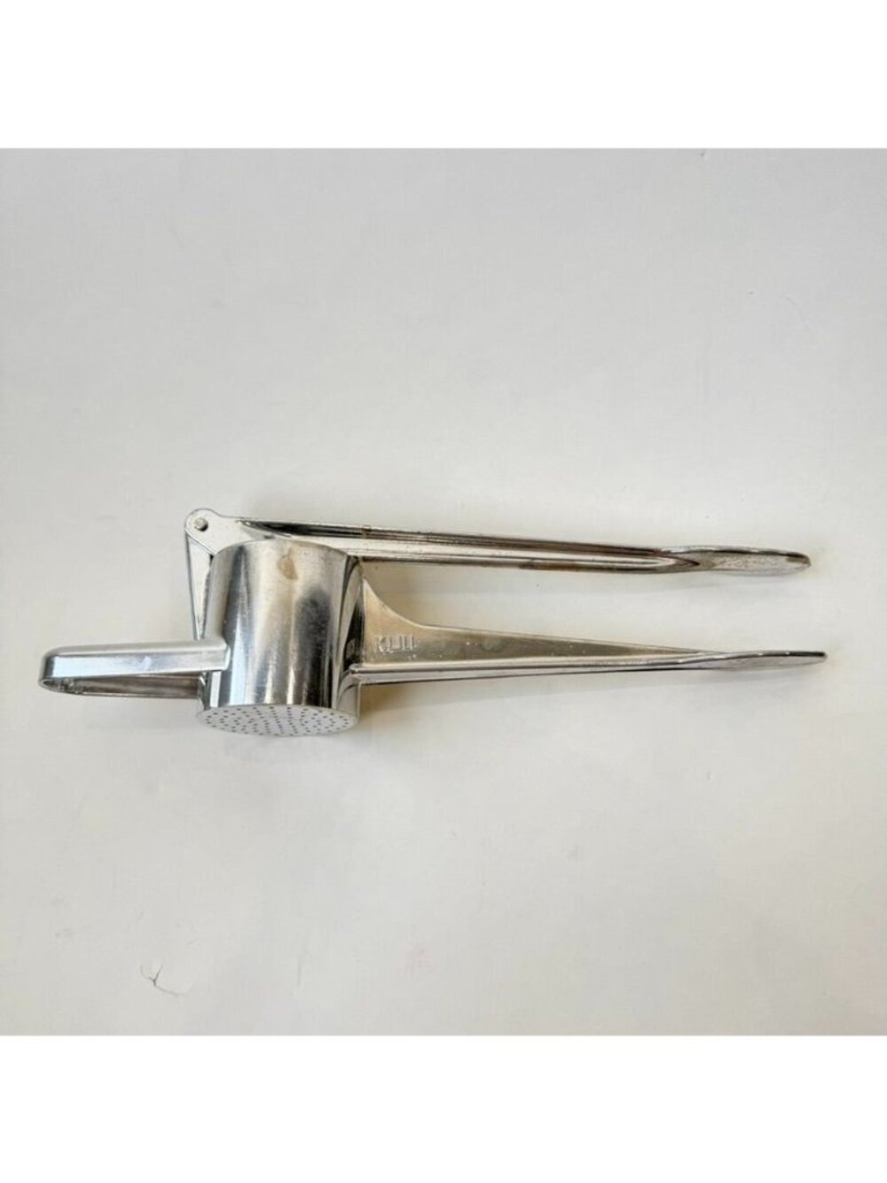 Kull Heavy Duty potato/Noodle Press Metal Kitchen Tool Silver See Measurements